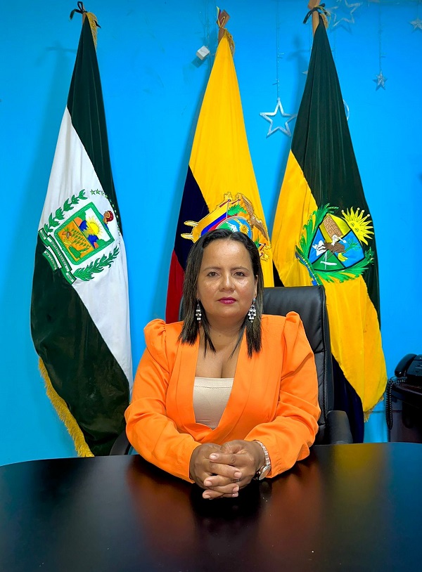 REYNA CALDERÓN AVILÉS